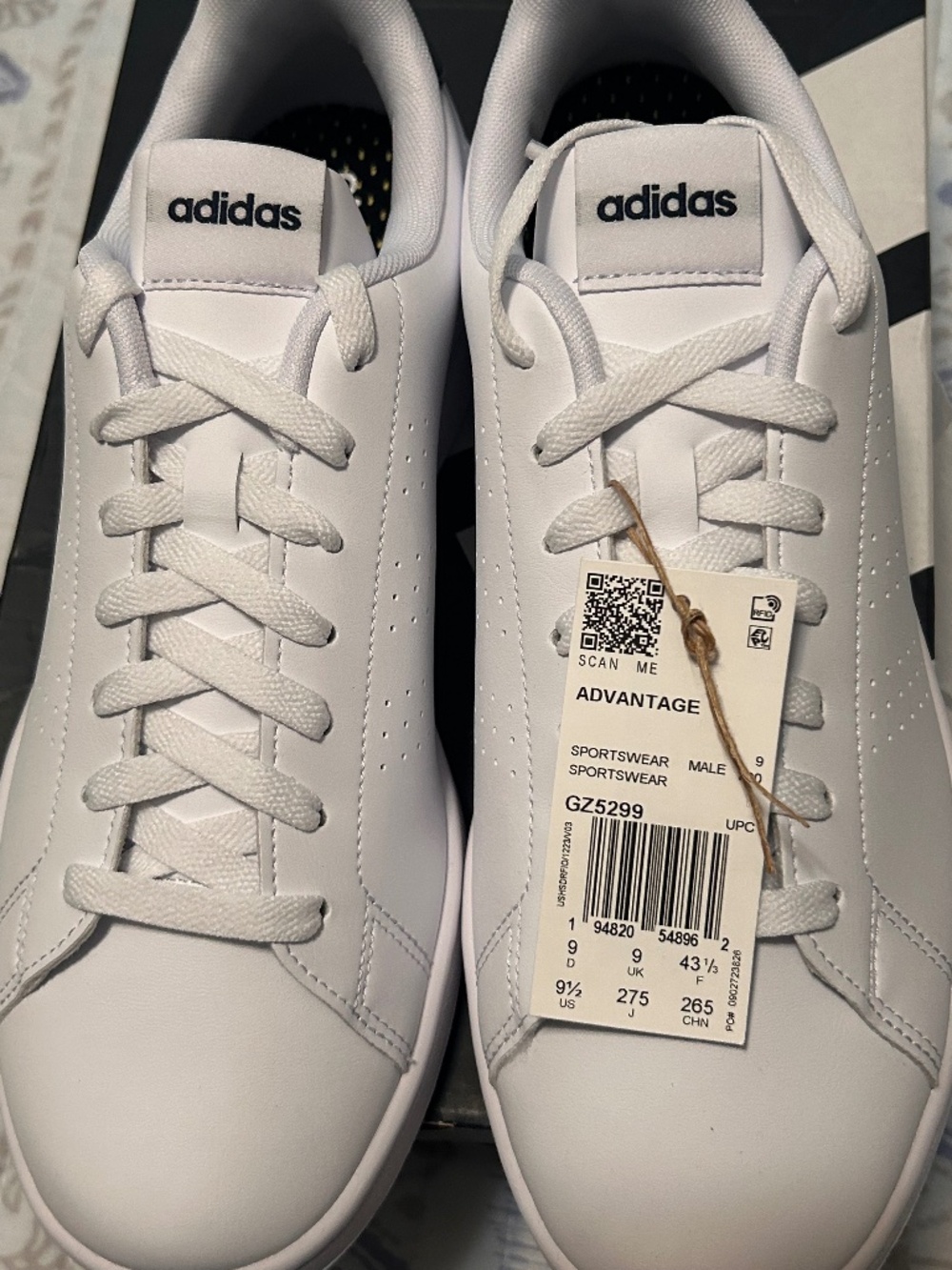 Adidas Advantage Size 9.5 mens Leather upper